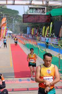 BIB: 42195, 1996, 46716
                            <button type="button" onclick="openModal(9489980)" class="btn btn-primary btn-sm float-right btn-popup" data-toggle="modal" data-target=".modal-high-quality">
                        <i class="fas fa-shopping-cart"></i> Add to Cart
                    </button>
                                            <button type="button" onclick="isThisMe(9489980, true)" class="btn btn-success btn-sm float-right btn-popup btn-isme hidden" data-toggle="tooltip" data-placement="bottom" title="นี่คือรูปของคุณใช่ไหม คลิกที่นี่เพื่อเอาเข้าอัลบั้ม">
                        <i class="fas fa-plus"></i> Add to album
                    </button>
                    <button type="button" onclick="isThisMe(9489980, false)" class="btn btn-warning btn-sm float-right btn-popup btn-isnotme hidden">
                        <i class="fas fa-ban"></i> Remove from album
                    </button>