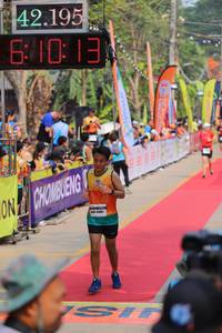 BIB: 42195, 61013
                            <button type="button" onclick="openModal(9351026)" class="btn btn-primary btn-sm float-right btn-popup" data-toggle="modal" data-target=".modal-high-quality">
                        <i class="fas fa-shopping-cart"></i> Add to Cart
                    </button>
                                            <button type="button" onclick="isThisMe(9351026, true)" class="btn btn-success btn-sm float-right btn-popup btn-isme hidden" data-toggle="tooltip" data-placement="bottom" title="นี่คือรูปของคุณใช่ไหม คลิกที่นี่เพื่อเอาเข้าอัลบั้ม">
                        <i class="fas fa-plus"></i> Add to album
                    </button>
                    <button type="button" onclick="isThisMe(9351026, false)" class="btn btn-warning btn-sm float-right btn-popup btn-isnotme hidden">
                        <i class="fas fa-ban"></i> Remove from album
                    </button>