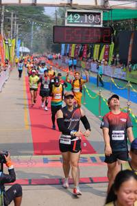 BIB: 42195, 892, 4650, 4833
                            <button type="button" onclick="openModal(9512729)" class="btn btn-primary btn-sm float-right btn-popup" data-toggle="modal" data-target=".modal-high-quality">
                        <i class="fas fa-shopping-cart"></i> Add to Cart
                    </button>
                                            <button type="button" onclick="isThisMe(9512729, true)" class="btn btn-success btn-sm float-right btn-popup btn-isme hidden" data-toggle="tooltip" data-placement="bottom" title="นี่คือรูปของคุณใช่ไหม คลิกที่นี่เพื่อเอาเข้าอัลบั้ม">
                        <i class="fas fa-plus"></i> Add to album
                    </button>
                    <button type="button" onclick="isThisMe(9512729, false)" class="btn btn-warning btn-sm float-right btn-popup btn-isnotme hidden">
                        <i class="fas fa-ban"></i> Remove from album
                    </button>