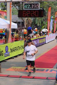 BIB: 42195, 220
                            <button type="button" onclick="openModal(9434313)" class="btn btn-primary btn-sm float-right btn-popup" data-toggle="modal" data-target=".modal-high-quality">
                        <i class="fas fa-shopping-cart"></i> Add to Cart
                    </button>
                                            <button type="button" onclick="isThisMe(9434313, true)" class="btn btn-success btn-sm float-right btn-popup btn-isme hidden" data-toggle="tooltip" data-placement="bottom" title="นี่คือรูปของคุณใช่ไหม คลิกที่นี่เพื่อเอาเข้าอัลบั้ม">
                        <i class="fas fa-plus"></i> Add to album
                    </button>
                    <button type="button" onclick="isThisMe(9434313, false)" class="btn btn-warning btn-sm float-right btn-popup btn-isnotme hidden">
                        <i class="fas fa-ban"></i> Remove from album
                    </button>