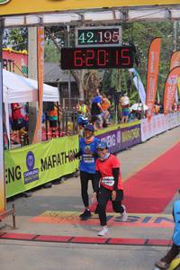 BIB: 42195, 620, 4012
                            <button type="button" onclick="openModal(9428391)" class="btn btn-primary btn-sm float-right btn-popup" data-toggle="modal" data-target=".modal-high-quality">
                        <i class="fas fa-shopping-cart"></i> Add to Cart
                    </button>
                                            <button type="button" onclick="isThisMe(9428391, true)" class="btn btn-success btn-sm float-right btn-popup btn-isme hidden" data-toggle="tooltip" data-placement="bottom" title="นี่คือรูปของคุณใช่ไหม คลิกที่นี่เพื่อเอาเข้าอัลบั้ม">
                        <i class="fas fa-plus"></i> Add to album
                    </button>
                    <button type="button" onclick="isThisMe(9428391, false)" class="btn btn-warning btn-sm float-right btn-popup btn-isnotme hidden">
                        <i class="fas fa-ban"></i> Remove from album
                    </button>