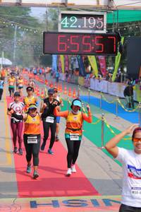 BIB: 42195, 6555
                            <button type="button" onclick="openModal(9513382)" class="btn btn-primary btn-sm float-right btn-popup" data-toggle="modal" data-target=".modal-high-quality">
                        <i class="fas fa-shopping-cart"></i> Add to Cart
                    </button>
                                            <button type="button" onclick="isThisMe(9513382, true)" class="btn btn-success btn-sm float-right btn-popup btn-isme hidden" data-toggle="tooltip" data-placement="bottom" title="นี่คือรูปของคุณใช่ไหม คลิกที่นี่เพื่อเอาเข้าอัลบั้ม">
                        <i class="fas fa-plus"></i> Add to album
                    </button>
                    <button type="button" onclick="isThisMe(9513382, false)" class="btn btn-warning btn-sm float-right btn-popup btn-isnotme hidden">
                        <i class="fas fa-ban"></i> Remove from album
                    </button>