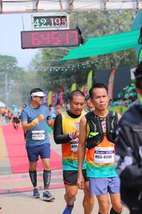 BIB: 42195, 645, 4257, 41148
                            <button type="button" onclick="openModal(9485566)" class="btn btn-primary btn-sm float-right btn-popup" data-toggle="modal" data-target=".modal-high-quality">
                        <i class="fas fa-shopping-cart"></i> Add to Cart
                    </button>
                                            <button type="button" onclick="isThisMe(9485566, true)" class="btn btn-success btn-sm float-right btn-popup btn-isme hidden" data-toggle="tooltip" data-placement="bottom" title="นี่คือรูปของคุณใช่ไหม คลิกที่นี่เพื่อเอาเข้าอัลบั้ม">
                        <i class="fas fa-plus"></i> Add to album
                    </button>
                    <button type="button" onclick="isThisMe(9485566, false)" class="btn btn-warning btn-sm float-right btn-popup btn-isnotme hidden">
                        <i class="fas fa-ban"></i> Remove from album
                    </button>