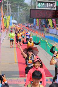 BIB: 42195, 5667
                            <button type="button" onclick="openModal(9513186)" class="btn btn-primary btn-sm float-right btn-popup" data-toggle="modal" data-target=".modal-high-quality">
                        <i class="fas fa-shopping-cart"></i> Add to Cart
                    </button>
                                            <button type="button" onclick="isThisMe(9513186, true)" class="btn btn-success btn-sm float-right btn-popup btn-isme hidden" data-toggle="tooltip" data-placement="bottom" title="นี่คือรูปของคุณใช่ไหม คลิกที่นี่เพื่อเอาเข้าอัลบั้ม">
                        <i class="fas fa-plus"></i> Add to album
                    </button>
                    <button type="button" onclick="isThisMe(9513186, false)" class="btn btn-warning btn-sm float-right btn-popup btn-isnotme hidden">
                        <i class="fas fa-ban"></i> Remove from album
                    </button>