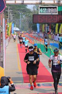 BIB: 42195, 64290, 47214, 428
                            <button type="button" onclick="openModal(9482839)" class="btn btn-primary btn-sm float-right btn-popup" data-toggle="modal" data-target=".modal-high-quality">
                        <i class="fas fa-shopping-cart"></i> Add to Cart
                    </button>
                                            <button type="button" onclick="isThisMe(9482839, true)" class="btn btn-success btn-sm float-right btn-popup btn-isme hidden" data-toggle="tooltip" data-placement="bottom" title="นี่คือรูปของคุณใช่ไหม คลิกที่นี่เพื่อเอาเข้าอัลบั้ม">
                        <i class="fas fa-plus"></i> Add to album
                    </button>
                    <button type="button" onclick="isThisMe(9482839, false)" class="btn btn-warning btn-sm float-right btn-popup btn-isnotme hidden">
                        <i class="fas fa-ban"></i> Remove from album
                    </button>