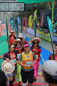 BIB: 395, 265
                            <button type="button" onclick="openModal(9348980)" class="btn btn-primary btn-sm float-right btn-popup" data-toggle="modal" data-target=".modal-high-quality">
                        <i class="fas fa-shopping-cart"></i> Add to Cart
                    </button>
                                            <button type="button" onclick="isThisMe(9348980, true)" class="btn btn-success btn-sm float-right btn-popup btn-isme hidden" data-toggle="tooltip" data-placement="bottom" title="นี่คือรูปของคุณใช่ไหม คลิกที่นี่เพื่อเอาเข้าอัลบั้ม">
                        <i class="fas fa-plus"></i> Add to album
                    </button>
                    <button type="button" onclick="isThisMe(9348980, false)" class="btn btn-warning btn-sm float-right btn-popup btn-isnotme hidden">
                        <i class="fas fa-ban"></i> Remove from album
                    </button>