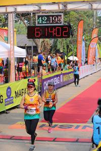 BIB: 42195, 61402, 40971
                            <button type="button" onclick="openModal(9416122)" class="btn btn-primary btn-sm float-right btn-popup" data-toggle="modal" data-target=".modal-high-quality">
                        <i class="fas fa-shopping-cart"></i> Add to Cart
                    </button>
                                            <button type="button" onclick="isThisMe(9416122, true)" class="btn btn-success btn-sm float-right btn-popup btn-isme hidden" data-toggle="tooltip" data-placement="bottom" title="นี่คือรูปของคุณใช่ไหม คลิกที่นี่เพื่อเอาเข้าอัลบั้ม">
                        <i class="fas fa-plus"></i> Add to album
                    </button>
                    <button type="button" onclick="isThisMe(9416122, false)" class="btn btn-warning btn-sm float-right btn-popup btn-isnotme hidden">
                        <i class="fas fa-ban"></i> Remove from album
                    </button>