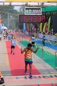 BIB: 42195, 64390
                            <button type="button" onclick="openModal(9483842)" class="btn btn-primary btn-sm float-right btn-popup" data-toggle="modal" data-target=".modal-high-quality">
                        <i class="fas fa-shopping-cart"></i> Add to Cart
                    </button>
                                            <button type="button" onclick="isThisMe(9483842, true)" class="btn btn-success btn-sm float-right btn-popup btn-isme hidden" data-toggle="tooltip" data-placement="bottom" title="นี่คือรูปของคุณใช่ไหม คลิกที่นี่เพื่อเอาเข้าอัลบั้ม">
                        <i class="fas fa-plus"></i> Add to album
                    </button>
                    <button type="button" onclick="isThisMe(9483842, false)" class="btn btn-warning btn-sm float-right btn-popup btn-isnotme hidden">
                        <i class="fas fa-ban"></i> Remove from album
                    </button>