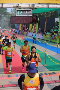 BIB: 42195
                            <button type="button" onclick="openModal(9493096)" class="btn btn-primary btn-sm float-right btn-popup" data-toggle="modal" data-target=".modal-high-quality">
                        <i class="fas fa-shopping-cart"></i> Add to Cart
                    </button>
                                            <button type="button" onclick="isThisMe(9493096, true)" class="btn btn-success btn-sm float-right btn-popup btn-isme hidden" data-toggle="tooltip" data-placement="bottom" title="นี่คือรูปของคุณใช่ไหม คลิกที่นี่เพื่อเอาเข้าอัลบั้ม">
                        <i class="fas fa-plus"></i> Add to album
                    </button>
                    <button type="button" onclick="isThisMe(9493096, false)" class="btn btn-warning btn-sm float-right btn-popup btn-isnotme hidden">
                        <i class="fas fa-ban"></i> Remove from album
                    </button>