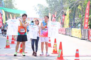 BIB: 42195, 195, 4042704
                            <button type="button" onclick="openModal(9514754)" class="btn btn-primary btn-sm float-right btn-popup" data-toggle="modal" data-target=".modal-high-quality">
                        <i class="fas fa-shopping-cart"></i> Add to Cart
                    </button>
                                            <button type="button" onclick="isThisMe(9514754, true)" class="btn btn-success btn-sm float-right btn-popup btn-isme hidden" data-toggle="tooltip" data-placement="bottom" title="นี่คือรูปของคุณใช่ไหม คลิกที่นี่เพื่อเอาเข้าอัลบั้ม">
                        <i class="fas fa-plus"></i> Add to album
                    </button>
                    <button type="button" onclick="isThisMe(9514754, false)" class="btn btn-warning btn-sm float-right btn-popup btn-isnotme hidden">
                        <i class="fas fa-ban"></i> Remove from album
                    </button>