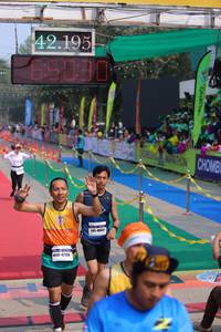 BIB: 42195, 4801, 42126
                            <button type="button" onclick="openModal(9491144)" class="btn btn-primary btn-sm float-right btn-popup" data-toggle="modal" data-target=".modal-high-quality">
                        <i class="fas fa-shopping-cart"></i> Add to Cart
                    </button>
                                            <button type="button" onclick="isThisMe(9491144, true)" class="btn btn-success btn-sm float-right btn-popup btn-isme hidden" data-toggle="tooltip" data-placement="bottom" title="นี่คือรูปของคุณใช่ไหม คลิกที่นี่เพื่อเอาเข้าอัลบั้ม">
                        <i class="fas fa-plus"></i> Add to album
                    </button>
                    <button type="button" onclick="isThisMe(9491144, false)" class="btn btn-warning btn-sm float-right btn-popup btn-isnotme hidden">
                        <i class="fas fa-ban"></i> Remove from album
                    </button>