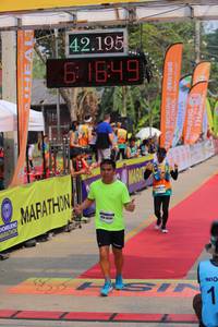 BIB: 42195, 61649
                            <button type="button" onclick="openModal(9423477)" class="btn btn-primary btn-sm float-right btn-popup" data-toggle="modal" data-target=".modal-high-quality">
                        <i class="fas fa-shopping-cart"></i> Add to Cart
                    </button>
                                            <button type="button" onclick="isThisMe(9423477, true)" class="btn btn-success btn-sm float-right btn-popup btn-isme hidden" data-toggle="tooltip" data-placement="bottom" title="นี่คือรูปของคุณใช่ไหม คลิกที่นี่เพื่อเอาเข้าอัลบั้ม">
                        <i class="fas fa-plus"></i> Add to album
                    </button>
                    <button type="button" onclick="isThisMe(9423477, false)" class="btn btn-warning btn-sm float-right btn-popup btn-isnotme hidden">
                        <i class="fas fa-ban"></i> Remove from album
                    </button>