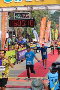 BIB: 42195, 605, 04634
                            <button type="button" onclick="openModal(9331444)" class="btn btn-primary btn-sm float-right btn-popup" data-toggle="modal" data-target=".modal-high-quality">
                        <i class="fas fa-shopping-cart"></i> Add to Cart
                    </button>
                                            <button type="button" onclick="isThisMe(9331444, true)" class="btn btn-success btn-sm float-right btn-popup btn-isme hidden" data-toggle="tooltip" data-placement="bottom" title="นี่คือรูปของคุณใช่ไหม คลิกที่นี่เพื่อเอาเข้าอัลบั้ม">
                        <i class="fas fa-plus"></i> Add to album
                    </button>
                    <button type="button" onclick="isThisMe(9331444, false)" class="btn btn-warning btn-sm float-right btn-popup btn-isnotme hidden">
                        <i class="fas fa-ban"></i> Remove from album
                    </button>