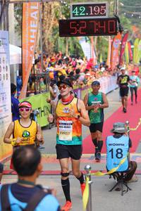 BIB: 42195, 52740, 46463
                            <button type="button" onclick="openModal(9135983)" class="btn btn-primary btn-sm float-right btn-popup" data-toggle="modal" data-target=".modal-high-quality">
                        <i class="fas fa-shopping-cart"></i> Add to Cart
                    </button>
                                            <button type="button" onclick="isThisMe(9135983, true)" class="btn btn-success btn-sm float-right btn-popup btn-isme hidden" data-toggle="tooltip" data-placement="bottom" title="นี่คือรูปของคุณใช่ไหม คลิกที่นี่เพื่อเอาเข้าอัลบั้ม">
                        <i class="fas fa-plus"></i> Add to album
                    </button>
                    <button type="button" onclick="isThisMe(9135983, false)" class="btn btn-warning btn-sm float-right btn-popup btn-isnotme hidden">
                        <i class="fas fa-ban"></i> Remove from album
                    </button>