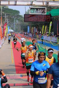 BIB: 42195, 613, 42500
                            <button type="button" onclick="openModal(9490964)" class="btn btn-primary btn-sm float-right btn-popup" data-toggle="modal" data-target=".modal-high-quality">
                        <i class="fas fa-shopping-cart"></i> Add to Cart
                    </button>
                                            <button type="button" onclick="isThisMe(9490964, true)" class="btn btn-success btn-sm float-right btn-popup btn-isme hidden" data-toggle="tooltip" data-placement="bottom" title="นี่คือรูปของคุณใช่ไหม คลิกที่นี่เพื่อเอาเข้าอัลบั้ม">
                        <i class="fas fa-plus"></i> Add to album
                    </button>
                    <button type="button" onclick="isThisMe(9490964, false)" class="btn btn-warning btn-sm float-right btn-popup btn-isnotme hidden">
                        <i class="fas fa-ban"></i> Remove from album
                    </button>