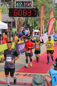 BIB: 42195, 60637, 47341
                            <button type="button" onclick="openModal(9336636)" class="btn btn-primary btn-sm float-right btn-popup" data-toggle="modal" data-target=".modal-high-quality">
                        <i class="fas fa-shopping-cart"></i> Add to Cart
                    </button>
                                            <button type="button" onclick="isThisMe(9336636, true)" class="btn btn-success btn-sm float-right btn-popup btn-isme hidden" data-toggle="tooltip" data-placement="bottom" title="นี่คือรูปของคุณใช่ไหม คลิกที่นี่เพื่อเอาเข้าอัลบั้ม">
                        <i class="fas fa-plus"></i> Add to album
                    </button>
                    <button type="button" onclick="isThisMe(9336636, false)" class="btn btn-warning btn-sm float-right btn-popup btn-isnotme hidden">
                        <i class="fas fa-ban"></i> Remove from album
                    </button>