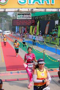 BIB: 42195, 64423
                            <button type="button" onclick="openModal(9484834)" class="btn btn-primary btn-sm float-right btn-popup" data-toggle="modal" data-target=".modal-high-quality">
                        <i class="fas fa-shopping-cart"></i> Add to Cart
                    </button>
                                            <button type="button" onclick="isThisMe(9484834, true)" class="btn btn-success btn-sm float-right btn-popup btn-isme hidden" data-toggle="tooltip" data-placement="bottom" title="นี่คือรูปของคุณใช่ไหม คลิกที่นี่เพื่อเอาเข้าอัลบั้ม">
                        <i class="fas fa-plus"></i> Add to album
                    </button>
                    <button type="button" onclick="isThisMe(9484834, false)" class="btn btn-warning btn-sm float-right btn-popup btn-isnotme hidden">
                        <i class="fas fa-ban"></i> Remove from album
                    </button>