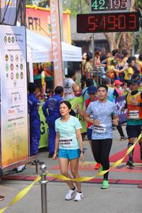 BIB: 42195, 54903, 000, 40036
                            <button type="button" onclick="openModal(9127910)" class="btn btn-primary btn-sm float-right btn-popup" data-toggle="modal" data-target=".modal-high-quality">
                        <i class="fas fa-shopping-cart"></i> Add to Cart
                    </button>
                                            <button type="button" onclick="isThisMe(9127910, true)" class="btn btn-success btn-sm float-right btn-popup btn-isme hidden" data-toggle="tooltip" data-placement="bottom" title="นี่คือรูปของคุณใช่ไหม คลิกที่นี่เพื่อเอาเข้าอัลบั้ม">
                        <i class="fas fa-plus"></i> Add to album
                    </button>
                    <button type="button" onclick="isThisMe(9127910, false)" class="btn btn-warning btn-sm float-right btn-popup btn-isnotme hidden">
                        <i class="fas fa-ban"></i> Remove from album
                    </button>