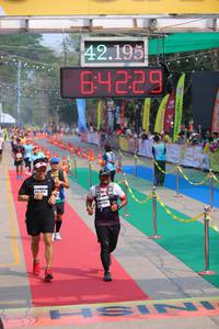 BIB: 42195, 64229
                            <button type="button" onclick="openModal(9482841)" class="btn btn-primary btn-sm float-right btn-popup" data-toggle="modal" data-target=".modal-high-quality">
                        <i class="fas fa-shopping-cart"></i> Add to Cart
                    </button>
                                            <button type="button" onclick="isThisMe(9482841, true)" class="btn btn-success btn-sm float-right btn-popup btn-isme hidden" data-toggle="tooltip" data-placement="bottom" title="นี่คือรูปของคุณใช่ไหม คลิกที่นี่เพื่อเอาเข้าอัลบั้ม">
                        <i class="fas fa-plus"></i> Add to album
                    </button>
                    <button type="button" onclick="isThisMe(9482841, false)" class="btn btn-warning btn-sm float-right btn-popup btn-isnotme hidden">
                        <i class="fas fa-ban"></i> Remove from album
                    </button>