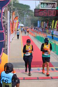 BIB: 42195, 46238, 47258
                            <button type="button" onclick="openModal(9490492)" class="btn btn-primary btn-sm float-right btn-popup" data-toggle="modal" data-target=".modal-high-quality">
                        <i class="fas fa-shopping-cart"></i> Add to Cart
                    </button>
                                            <button type="button" onclick="isThisMe(9490492, true)" class="btn btn-success btn-sm float-right btn-popup btn-isme hidden" data-toggle="tooltip" data-placement="bottom" title="นี่คือรูปของคุณใช่ไหม คลิกที่นี่เพื่อเอาเข้าอัลบั้ม">
                        <i class="fas fa-plus"></i> Add to album
                    </button>
                    <button type="button" onclick="isThisMe(9490492, false)" class="btn btn-warning btn-sm float-right btn-popup btn-isnotme hidden">
                        <i class="fas fa-ban"></i> Remove from album
                    </button>