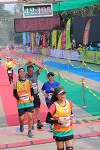 BIB: 42195
                            <button type="button" onclick="openModal(9469978)" class="btn btn-primary btn-sm float-right btn-popup" data-toggle="modal" data-target=".modal-high-quality">
                        <i class="fas fa-shopping-cart"></i> Add to Cart
                    </button>
                                            <button type="button" onclick="isThisMe(9469978, true)" class="btn btn-success btn-sm float-right btn-popup btn-isme hidden" data-toggle="tooltip" data-placement="bottom" title="นี่คือรูปของคุณใช่ไหม คลิกที่นี่เพื่อเอาเข้าอัลบั้ม">
                        <i class="fas fa-plus"></i> Add to album
                    </button>
                    <button type="button" onclick="isThisMe(9469978, false)" class="btn btn-warning btn-sm float-right btn-popup btn-isnotme hidden">
                        <i class="fas fa-ban"></i> Remove from album
                    </button>