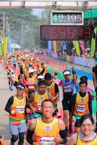 BIB: 42195, 65013
                            <button type="button" onclick="openModal(9513069)" class="btn btn-primary btn-sm float-right btn-popup" data-toggle="modal" data-target=".modal-high-quality">
                        <i class="fas fa-shopping-cart"></i> Add to Cart
                    </button>
                                            <button type="button" onclick="isThisMe(9513069, true)" class="btn btn-success btn-sm float-right btn-popup btn-isme hidden" data-toggle="tooltip" data-placement="bottom" title="นี่คือรูปของคุณใช่ไหม คลิกที่นี่เพื่อเอาเข้าอัลบั้ม">
                        <i class="fas fa-plus"></i> Add to album
                    </button>
                    <button type="button" onclick="isThisMe(9513069, false)" class="btn btn-warning btn-sm float-right btn-popup btn-isnotme hidden">
                        <i class="fas fa-ban"></i> Remove from album
                    </button>