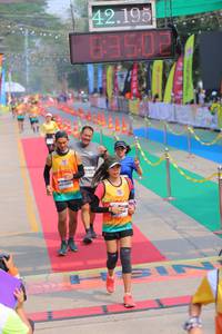 BIB: 42195, 3502
                            <button type="button" onclick="openModal(9469967)" class="btn btn-primary btn-sm float-right btn-popup" data-toggle="modal" data-target=".modal-high-quality">
                        <i class="fas fa-shopping-cart"></i> Add to Cart
                    </button>
                                            <button type="button" onclick="isThisMe(9469967, true)" class="btn btn-success btn-sm float-right btn-popup btn-isme hidden" data-toggle="tooltip" data-placement="bottom" title="นี่คือรูปของคุณใช่ไหม คลิกที่นี่เพื่อเอาเข้าอัลบั้ม">
                        <i class="fas fa-plus"></i> Add to album
                    </button>
                    <button type="button" onclick="isThisMe(9469967, false)" class="btn btn-warning btn-sm float-right btn-popup btn-isnotme hidden">
                        <i class="fas fa-ban"></i> Remove from album
                    </button>