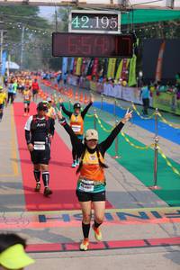 BIB: 42195, 651
                            <button type="button" onclick="openModal(9512826)" class="btn btn-primary btn-sm float-right btn-popup" data-toggle="modal" data-target=".modal-high-quality">
                        <i class="fas fa-shopping-cart"></i> Add to Cart
                    </button>
                                            <button type="button" onclick="isThisMe(9512826, true)" class="btn btn-success btn-sm float-right btn-popup btn-isme hidden" data-toggle="tooltip" data-placement="bottom" title="นี่คือรูปของคุณใช่ไหม คลิกที่นี่เพื่อเอาเข้าอัลบั้ม">
                        <i class="fas fa-plus"></i> Add to album
                    </button>
                    <button type="button" onclick="isThisMe(9512826, false)" class="btn btn-warning btn-sm float-right btn-popup btn-isnotme hidden">
                        <i class="fas fa-ban"></i> Remove from album
                    </button>