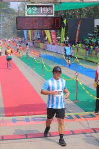 BIB: 42195
                            <button type="button" onclick="openModal(9513746)" class="btn btn-primary btn-sm float-right btn-popup" data-toggle="modal" data-target=".modal-high-quality">
                        <i class="fas fa-shopping-cart"></i> Add to Cart
                    </button>
                                            <button type="button" onclick="isThisMe(9513746, true)" class="btn btn-success btn-sm float-right btn-popup btn-isme hidden" data-toggle="tooltip" data-placement="bottom" title="นี่คือรูปของคุณใช่ไหม คลิกที่นี่เพื่อเอาเข้าอัลบั้ม">
                        <i class="fas fa-plus"></i> Add to album
                    </button>
                    <button type="button" onclick="isThisMe(9513746, false)" class="btn btn-warning btn-sm float-right btn-popup btn-isnotme hidden">
                        <i class="fas fa-ban"></i> Remove from album
                    </button>