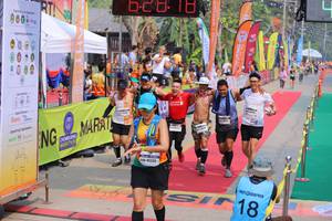 BIB: 000, 45339
                            <button type="button" onclick="openModal(9444627)" class="btn btn-primary btn-sm float-right btn-popup" data-toggle="modal" data-target=".modal-high-quality">
                        <i class="fas fa-shopping-cart"></i> Add to Cart
                    </button>
                                            <button type="button" onclick="isThisMe(9444627, true)" class="btn btn-success btn-sm float-right btn-popup btn-isme hidden" data-toggle="tooltip" data-placement="bottom" title="นี่คือรูปของคุณใช่ไหม คลิกที่นี่เพื่อเอาเข้าอัลบั้ม">
                        <i class="fas fa-plus"></i> Add to album
                    </button>
                    <button type="button" onclick="isThisMe(9444627, false)" class="btn btn-warning btn-sm float-right btn-popup btn-isnotme hidden">
                        <i class="fas fa-ban"></i> Remove from album
                    </button>