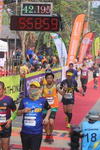 BIB: 42195, 55859, 858, 8313, 42177
                            <button type="button" onclick="openModal(9155888)" class="btn btn-primary btn-sm float-right btn-popup" data-toggle="modal" data-target=".modal-high-quality">
                        <i class="fas fa-shopping-cart"></i> Add to Cart
                    </button>
                                            <button type="button" onclick="isThisMe(9155888, true)" class="btn btn-success btn-sm float-right btn-popup btn-isme hidden" data-toggle="tooltip" data-placement="bottom" title="นี่คือรูปของคุณใช่ไหม คลิกที่นี่เพื่อเอาเข้าอัลบั้ม">
                        <i class="fas fa-plus"></i> Add to album
                    </button>
                    <button type="button" onclick="isThisMe(9155888, false)" class="btn btn-warning btn-sm float-right btn-popup btn-isnotme hidden">
                        <i class="fas fa-ban"></i> Remove from album
                    </button>