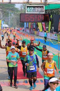 BIB: 42195, 42930, 6541190
                            <button type="button" onclick="openModal(9512932)" class="btn btn-primary btn-sm float-right btn-popup" data-toggle="modal" data-target=".modal-high-quality">
                        <i class="fas fa-shopping-cart"></i> Add to Cart
                    </button>
                                            <button type="button" onclick="isThisMe(9512932, true)" class="btn btn-success btn-sm float-right btn-popup btn-isme hidden" data-toggle="tooltip" data-placement="bottom" title="นี่คือรูปของคุณใช่ไหม คลิกที่นี่เพื่อเอาเข้าอัลบั้ม">
                        <i class="fas fa-plus"></i> Add to album
                    </button>
                    <button type="button" onclick="isThisMe(9512932, false)" class="btn btn-warning btn-sm float-right btn-popup btn-isnotme hidden">
                        <i class="fas fa-ban"></i> Remove from album
                    </button>