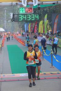 BIB: 34334, 22530, 20155
                            <button type="button" onclick="openModal(9122927)" class="btn btn-primary btn-sm float-right btn-popup" data-toggle="modal" data-target=".modal-high-quality">
                        <i class="fas fa-shopping-cart"></i> Add to Cart
                    </button>
                                            <button type="button" onclick="isThisMe(9122927, true)" class="btn btn-success btn-sm float-right btn-popup btn-isme hidden" data-toggle="tooltip" data-placement="bottom" title="นี่คือรูปของคุณใช่ไหม คลิกที่นี่เพื่อเอาเข้าอัลบั้ม">
                        <i class="fas fa-plus"></i> Add to album
                    </button>
                    <button type="button" onclick="isThisMe(9122927, false)" class="btn btn-warning btn-sm float-right btn-popup btn-isnotme hidden">
                        <i class="fas fa-ban"></i> Remove from album
                    </button>
