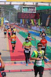 BIB: 42195, 6592, 4060
                            <button type="button" onclick="openModal(9514197)" class="btn btn-primary btn-sm float-right btn-popup" data-toggle="modal" data-target=".modal-high-quality">
                        <i class="fas fa-shopping-cart"></i> Add to Cart
                    </button>
                                            <button type="button" onclick="isThisMe(9514197, true)" class="btn btn-success btn-sm float-right btn-popup btn-isme hidden" data-toggle="tooltip" data-placement="bottom" title="นี่คือรูปของคุณใช่ไหม คลิกที่นี่เพื่อเอาเข้าอัลบั้ม">
                        <i class="fas fa-plus"></i> Add to album
                    </button>
                    <button type="button" onclick="isThisMe(9514197, false)" class="btn btn-warning btn-sm float-right btn-popup btn-isnotme hidden">
                        <i class="fas fa-ban"></i> Remove from album
                    </button>