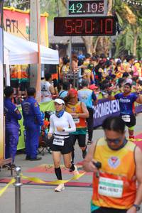 BIB: 42195, 52010, 400
                            <button type="button" onclick="openModal(9130270)" class="btn btn-primary btn-sm float-right btn-popup" data-toggle="modal" data-target=".modal-high-quality">
                        <i class="fas fa-shopping-cart"></i> Add to Cart
                    </button>
                                            <button type="button" onclick="isThisMe(9130270, true)" class="btn btn-success btn-sm float-right btn-popup btn-isme hidden" data-toggle="tooltip" data-placement="bottom" title="นี่คือรูปของคุณใช่ไหม คลิกที่นี่เพื่อเอาเข้าอัลบั้ม">
                        <i class="fas fa-plus"></i> Add to album
                    </button>
                    <button type="button" onclick="isThisMe(9130270, false)" class="btn btn-warning btn-sm float-right btn-popup btn-isnotme hidden">
                        <i class="fas fa-ban"></i> Remove from album
                    </button>