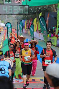 BIB: 43950
                            <button type="button" onclick="openModal(9348900)" class="btn btn-primary btn-sm float-right btn-popup" data-toggle="modal" data-target=".modal-high-quality">
                        <i class="fas fa-shopping-cart"></i> Add to Cart
                    </button>
                                            <button type="button" onclick="isThisMe(9348900, true)" class="btn btn-success btn-sm float-right btn-popup btn-isme hidden" data-toggle="tooltip" data-placement="bottom" title="นี่คือรูปของคุณใช่ไหม คลิกที่นี่เพื่อเอาเข้าอัลบั้ม">
                        <i class="fas fa-plus"></i> Add to album
                    </button>
                    <button type="button" onclick="isThisMe(9348900, false)" class="btn btn-warning btn-sm float-right btn-popup btn-isnotme hidden">
                        <i class="fas fa-ban"></i> Remove from album
                    </button>