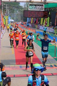 BIB: 42195, 609
                            <button type="button" onclick="openModal(9512787)" class="btn btn-primary btn-sm float-right btn-popup" data-toggle="modal" data-target=".modal-high-quality">
                        <i class="fas fa-shopping-cart"></i> Add to Cart
                    </button>
                                            <button type="button" onclick="isThisMe(9512787, true)" class="btn btn-success btn-sm float-right btn-popup btn-isme hidden" data-toggle="tooltip" data-placement="bottom" title="นี่คือรูปของคุณใช่ไหม คลิกที่นี่เพื่อเอาเข้าอัลบั้ม">
                        <i class="fas fa-plus"></i> Add to album
                    </button>
                    <button type="button" onclick="isThisMe(9512787, false)" class="btn btn-warning btn-sm float-right btn-popup btn-isnotme hidden">
                        <i class="fas fa-ban"></i> Remove from album
                    </button>