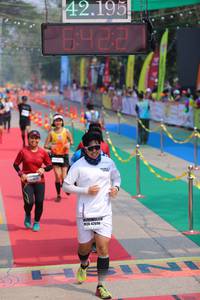 BIB: 42195, 3042696
                            <button type="button" onclick="openModal(9482715)" class="btn btn-primary btn-sm float-right btn-popup" data-toggle="modal" data-target=".modal-high-quality">
                        <i class="fas fa-shopping-cart"></i> Add to Cart
                    </button>
                                            <button type="button" onclick="isThisMe(9482715, true)" class="btn btn-success btn-sm float-right btn-popup btn-isme hidden" data-toggle="tooltip" data-placement="bottom" title="นี่คือรูปของคุณใช่ไหม คลิกที่นี่เพื่อเอาเข้าอัลบั้ม">
                        <i class="fas fa-plus"></i> Add to album
                    </button>
                    <button type="button" onclick="isThisMe(9482715, false)" class="btn btn-warning btn-sm float-right btn-popup btn-isnotme hidden">
                        <i class="fas fa-ban"></i> Remove from album
                    </button>