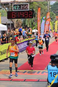 BIB: 42195, 61432, 47164
                            <button type="button" onclick="openModal(9417573)" class="btn btn-primary btn-sm float-right btn-popup" data-toggle="modal" data-target=".modal-high-quality">
                        <i class="fas fa-shopping-cart"></i> Add to Cart
                    </button>
                                            <button type="button" onclick="isThisMe(9417573, true)" class="btn btn-success btn-sm float-right btn-popup btn-isme hidden" data-toggle="tooltip" data-placement="bottom" title="นี่คือรูปของคุณใช่ไหม คลิกที่นี่เพื่อเอาเข้าอัลบั้ม">
                        <i class="fas fa-plus"></i> Add to album
                    </button>
                    <button type="button" onclick="isThisMe(9417573, false)" class="btn btn-warning btn-sm float-right btn-popup btn-isnotme hidden">
                        <i class="fas fa-ban"></i> Remove from album
                    </button>