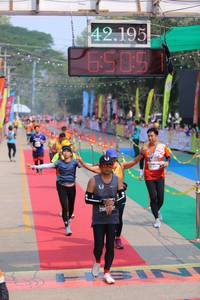 BIB: 42195
                            <button type="button" onclick="openModal(9491901)" class="btn btn-primary btn-sm float-right btn-popup" data-toggle="modal" data-target=".modal-high-quality">
                        <i class="fas fa-shopping-cart"></i> Add to Cart
                    </button>
                                            <button type="button" onclick="isThisMe(9491901, true)" class="btn btn-success btn-sm float-right btn-popup btn-isme hidden" data-toggle="tooltip" data-placement="bottom" title="นี่คือรูปของคุณใช่ไหม คลิกที่นี่เพื่อเอาเข้าอัลบั้ม">
                        <i class="fas fa-plus"></i> Add to album
                    </button>
                    <button type="button" onclick="isThisMe(9491901, false)" class="btn btn-warning btn-sm float-right btn-popup btn-isnotme hidden">
                        <i class="fas fa-ban"></i> Remove from album
                    </button>