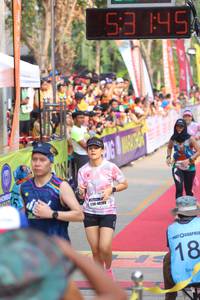 BIB: 145, 40198
                            <button type="button" onclick="openModal(9140619)" class="btn btn-primary btn-sm float-right btn-popup" data-toggle="modal" data-target=".modal-high-quality">
                        <i class="fas fa-shopping-cart"></i> Add to Cart
                    </button>
                                            <button type="button" onclick="isThisMe(9140619, true)" class="btn btn-success btn-sm float-right btn-popup btn-isme hidden" data-toggle="tooltip" data-placement="bottom" title="นี่คือรูปของคุณใช่ไหม คลิกที่นี่เพื่อเอาเข้าอัลบั้ม">
                        <i class="fas fa-plus"></i> Add to album
                    </button>
                    <button type="button" onclick="isThisMe(9140619, false)" class="btn btn-warning btn-sm float-right btn-popup btn-isnotme hidden">
                        <i class="fas fa-ban"></i> Remove from album
                    </button>