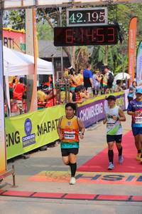 BIB: 42195, 1453
                            <button type="button" onclick="openModal(9418965)" class="btn btn-primary btn-sm float-right btn-popup" data-toggle="modal" data-target=".modal-high-quality">
                        <i class="fas fa-shopping-cart"></i> Add to Cart
                    </button>
                                            <button type="button" onclick="isThisMe(9418965, true)" class="btn btn-success btn-sm float-right btn-popup btn-isme hidden" data-toggle="tooltip" data-placement="bottom" title="นี่คือรูปของคุณใช่ไหม คลิกที่นี่เพื่อเอาเข้าอัลบั้ม">
                        <i class="fas fa-plus"></i> Add to album
                    </button>
                    <button type="button" onclick="isThisMe(9418965, false)" class="btn btn-warning btn-sm float-right btn-popup btn-isnotme hidden">
                        <i class="fas fa-ban"></i> Remove from album
                    </button>