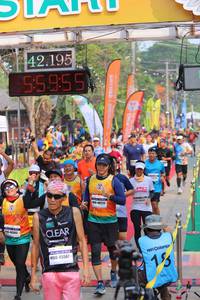 BIB: 42195, 55955, 48222, 48503, 45567
                            <button type="button" onclick="openModal(9156433)" class="btn btn-primary btn-sm float-right btn-popup" data-toggle="modal" data-target=".modal-high-quality">
                        <i class="fas fa-shopping-cart"></i> Add to Cart
                    </button>
                                            <button type="button" onclick="isThisMe(9156433, true)" class="btn btn-success btn-sm float-right btn-popup btn-isme hidden" data-toggle="tooltip" data-placement="bottom" title="นี่คือรูปของคุณใช่ไหม คลิกที่นี่เพื่อเอาเข้าอัลบั้ม">
                        <i class="fas fa-plus"></i> Add to album
                    </button>
                    <button type="button" onclick="isThisMe(9156433, false)" class="btn btn-warning btn-sm float-right btn-popup btn-isnotme hidden">
                        <i class="fas fa-ban"></i> Remove from album
                    </button>