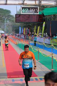 BIB: 42195
                            <button type="button" onclick="openModal(9492247)" class="btn btn-primary btn-sm float-right btn-popup" data-toggle="modal" data-target=".modal-high-quality">
                        <i class="fas fa-shopping-cart"></i> Add to Cart
                    </button>
                                            <button type="button" onclick="isThisMe(9492247, true)" class="btn btn-success btn-sm float-right btn-popup btn-isme hidden" data-toggle="tooltip" data-placement="bottom" title="นี่คือรูปของคุณใช่ไหม คลิกที่นี่เพื่อเอาเข้าอัลบั้ม">
                        <i class="fas fa-plus"></i> Add to album
                    </button>
                    <button type="button" onclick="isThisMe(9492247, false)" class="btn btn-warning btn-sm float-right btn-popup btn-isnotme hidden">
                        <i class="fas fa-ban"></i> Remove from album
                    </button>