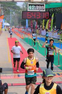 BIB: 42195, 64310, 84076
                            <button type="button" onclick="openModal(9483498)" class="btn btn-primary btn-sm float-right btn-popup" data-toggle="modal" data-target=".modal-high-quality">
                        <i class="fas fa-shopping-cart"></i> Add to Cart
                    </button>
                                            <button type="button" onclick="isThisMe(9483498, true)" class="btn btn-success btn-sm float-right btn-popup btn-isme hidden" data-toggle="tooltip" data-placement="bottom" title="นี่คือรูปของคุณใช่ไหม คลิกที่นี่เพื่อเอาเข้าอัลบั้ม">
                        <i class="fas fa-plus"></i> Add to album
                    </button>
                    <button type="button" onclick="isThisMe(9483498, false)" class="btn btn-warning btn-sm float-right btn-popup btn-isnotme hidden">
                        <i class="fas fa-ban"></i> Remove from album
                    </button>