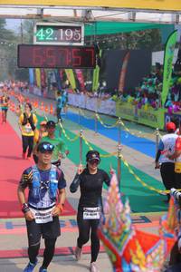 BIB: 42195, 6505, 49206
                            <button type="button" onclick="openModal(9513975)" class="btn btn-primary btn-sm float-right btn-popup" data-toggle="modal" data-target=".modal-high-quality">
                        <i class="fas fa-shopping-cart"></i> Add to Cart
                    </button>
                                            <button type="button" onclick="isThisMe(9513975, true)" class="btn btn-success btn-sm float-right btn-popup btn-isme hidden" data-toggle="tooltip" data-placement="bottom" title="นี่คือรูปของคุณใช่ไหม คลิกที่นี่เพื่อเอาเข้าอัลบั้ม">
                        <i class="fas fa-plus"></i> Add to album
                    </button>
                    <button type="button" onclick="isThisMe(9513975, false)" class="btn btn-warning btn-sm float-right btn-popup btn-isnotme hidden">
                        <i class="fas fa-ban"></i> Remove from album
                    </button>