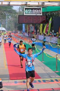 BIB: 42195, 64099
                            <button type="button" onclick="openModal(9483884)" class="btn btn-primary btn-sm float-right btn-popup" data-toggle="modal" data-target=".modal-high-quality">
                        <i class="fas fa-shopping-cart"></i> Add to Cart
                    </button>
                                            <button type="button" onclick="isThisMe(9483884, true)" class="btn btn-success btn-sm float-right btn-popup btn-isme hidden" data-toggle="tooltip" data-placement="bottom" title="นี่คือรูปของคุณใช่ไหม คลิกที่นี่เพื่อเอาเข้าอัลบั้ม">
                        <i class="fas fa-plus"></i> Add to album
                    </button>
                    <button type="button" onclick="isThisMe(9483884, false)" class="btn btn-warning btn-sm float-right btn-popup btn-isnotme hidden">
                        <i class="fas fa-ban"></i> Remove from album
                    </button>