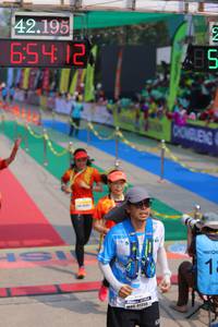 BIB: 42195, 654, 47315
                            <button type="button" onclick="openModal(9512801)" class="btn btn-primary btn-sm float-right btn-popup" data-toggle="modal" data-target=".modal-high-quality">
                        <i class="fas fa-shopping-cart"></i> Add to Cart
                    </button>
                                            <button type="button" onclick="isThisMe(9512801, true)" class="btn btn-success btn-sm float-right btn-popup btn-isme hidden" data-toggle="tooltip" data-placement="bottom" title="นี่คือรูปของคุณใช่ไหม คลิกที่นี่เพื่อเอาเข้าอัลบั้ม">
                        <i class="fas fa-plus"></i> Add to album
                    </button>
                    <button type="button" onclick="isThisMe(9512801, false)" class="btn btn-warning btn-sm float-right btn-popup btn-isnotme hidden">
                        <i class="fas fa-ban"></i> Remove from album
                    </button>