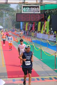 BIB: 42195, 63893, 41754
                            <button type="button" onclick="openModal(9475291)" class="btn btn-primary btn-sm float-right btn-popup" data-toggle="modal" data-target=".modal-high-quality">
                        <i class="fas fa-shopping-cart"></i> Add to Cart
                    </button>
                                            <button type="button" onclick="isThisMe(9475291, true)" class="btn btn-success btn-sm float-right btn-popup btn-isme hidden" data-toggle="tooltip" data-placement="bottom" title="นี่คือรูปของคุณใช่ไหม คลิกที่นี่เพื่อเอาเข้าอัลบั้ม">
                        <i class="fas fa-plus"></i> Add to album
                    </button>
                    <button type="button" onclick="isThisMe(9475291, false)" class="btn btn-warning btn-sm float-right btn-popup btn-isnotme hidden">
                        <i class="fas fa-ban"></i> Remove from album
                    </button>