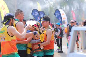 BIB: 700
                            <button type="button" onclick="openModal(9514527)" class="btn btn-primary btn-sm float-right btn-popup" data-toggle="modal" data-target=".modal-high-quality">
                        <i class="fas fa-shopping-cart"></i> Add to Cart
                    </button>
                                            <button type="button" onclick="isThisMe(9514527, true)" class="btn btn-success btn-sm float-right btn-popup btn-isme hidden" data-toggle="tooltip" data-placement="bottom" title="นี่คือรูปของคุณใช่ไหม คลิกที่นี่เพื่อเอาเข้าอัลบั้ม">
                        <i class="fas fa-plus"></i> Add to album
                    </button>
                    <button type="button" onclick="isThisMe(9514527, false)" class="btn btn-warning btn-sm float-right btn-popup btn-isnotme hidden">
                        <i class="fas fa-ban"></i> Remove from album
                    </button>